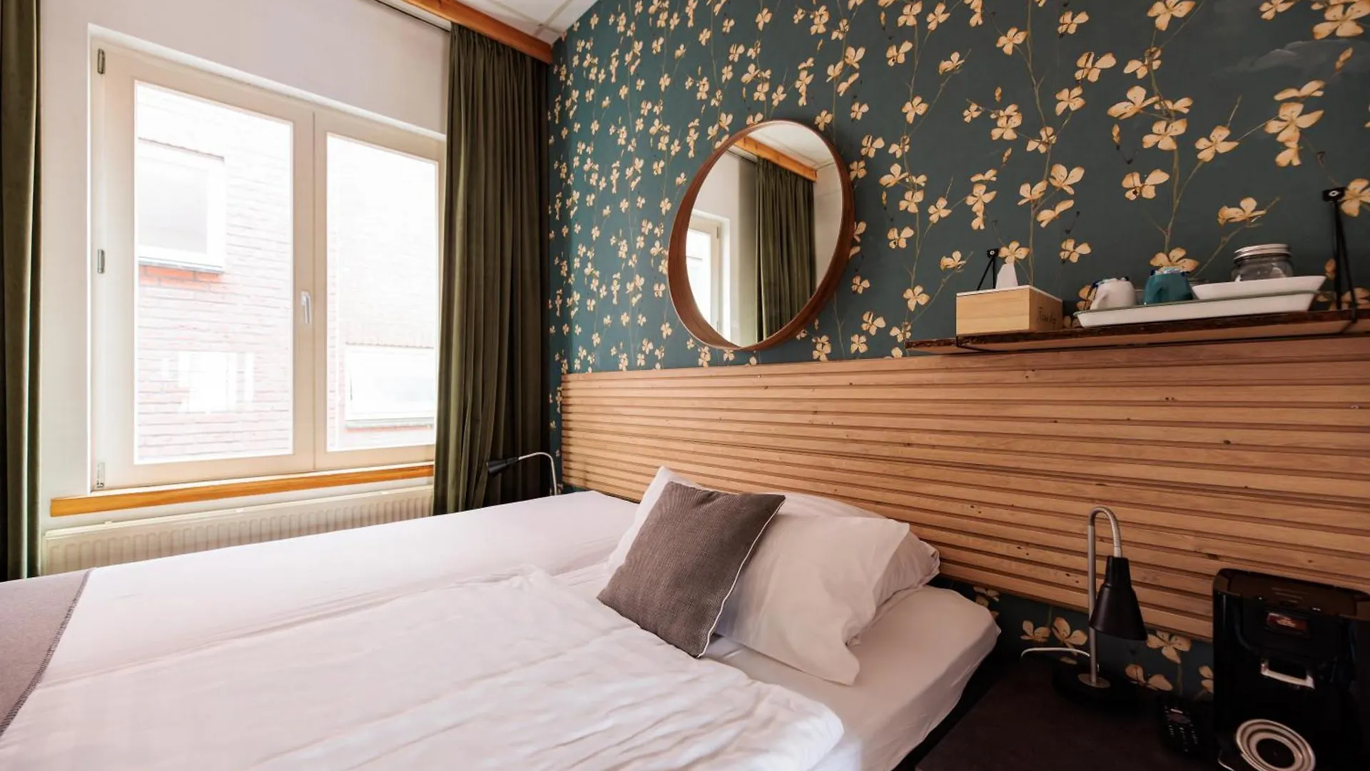 Bed & Breakfast Hotel Auberge Nassau Eindhoven