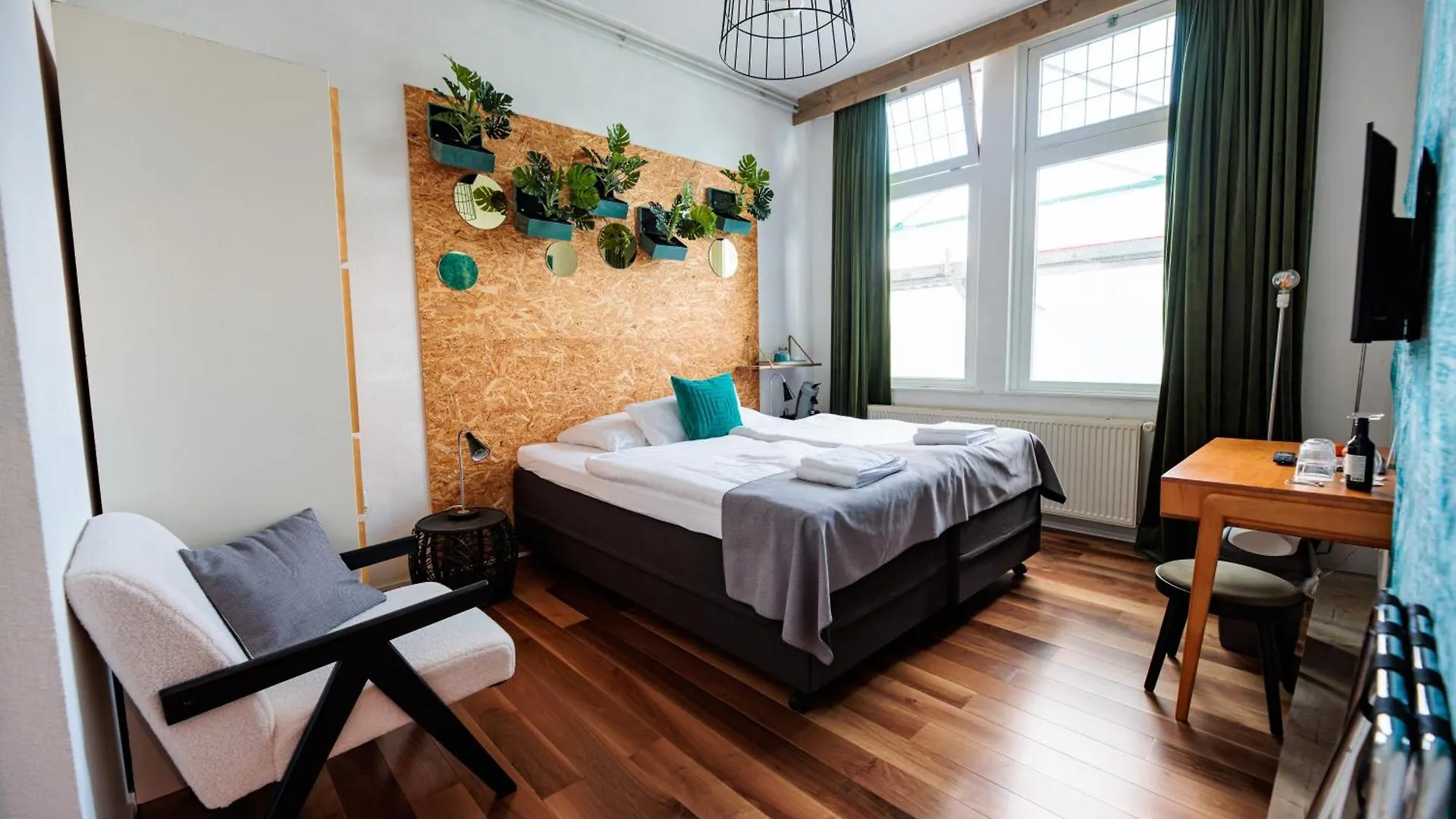 Bed & Breakfast Hotel Auberge Nassau Eindhoven